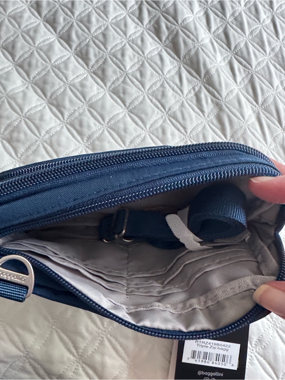Baggallini Pacific (navy blue) Triple Zip Bagg NWT only out of package for pics - Picture 9 of 13